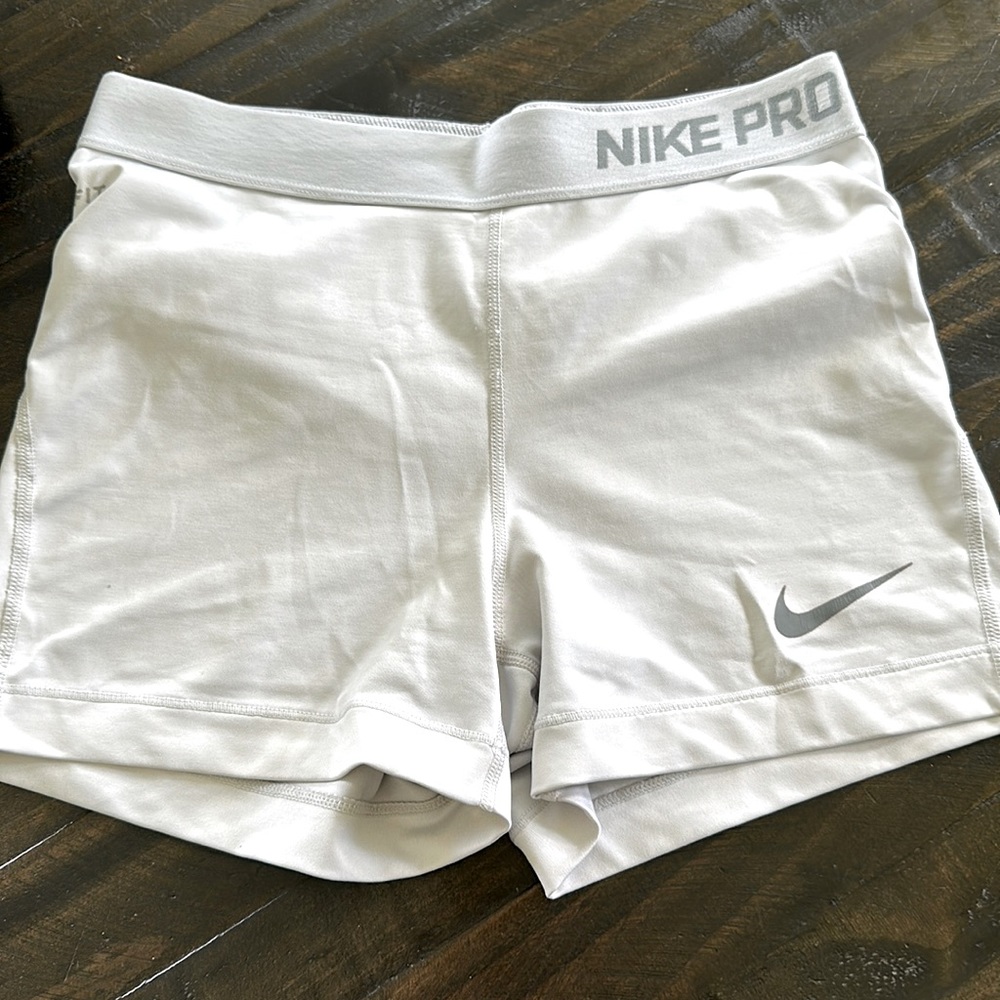 Nike pro shorts size s